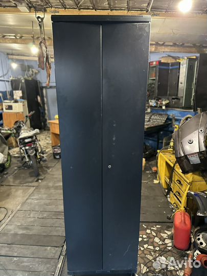 Шкаф серверный TWT-CBB-42U 6*12-00 19*Business