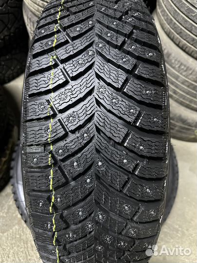 Michelin X-Ice North 4 225/60 R18