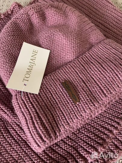 Женская шапка со снудом на флисе