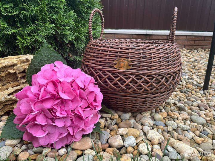 Кашпо из ротанга