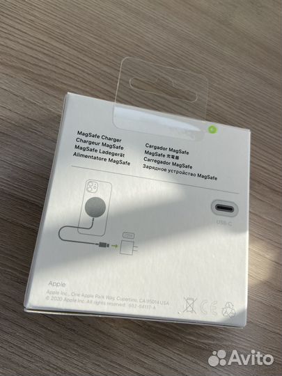 Зарядное устройство на iPhone