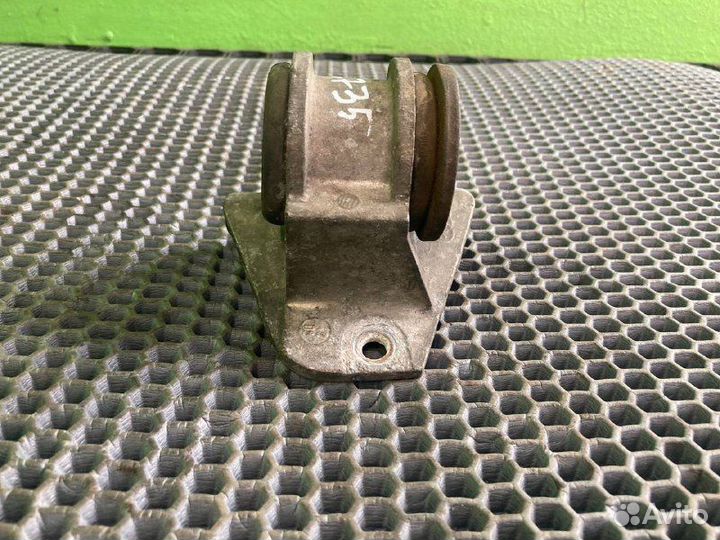 Кронштейн радиатора MAN TGX