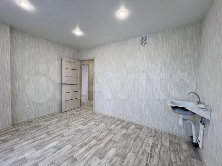 2-к. квартира, 77,7 м², 7/10 эт.