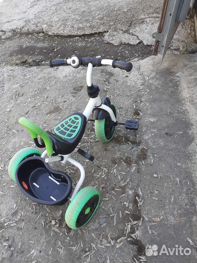 Детский трехколесный велосипед бу