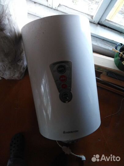 Водонагреватель накопительный электрический