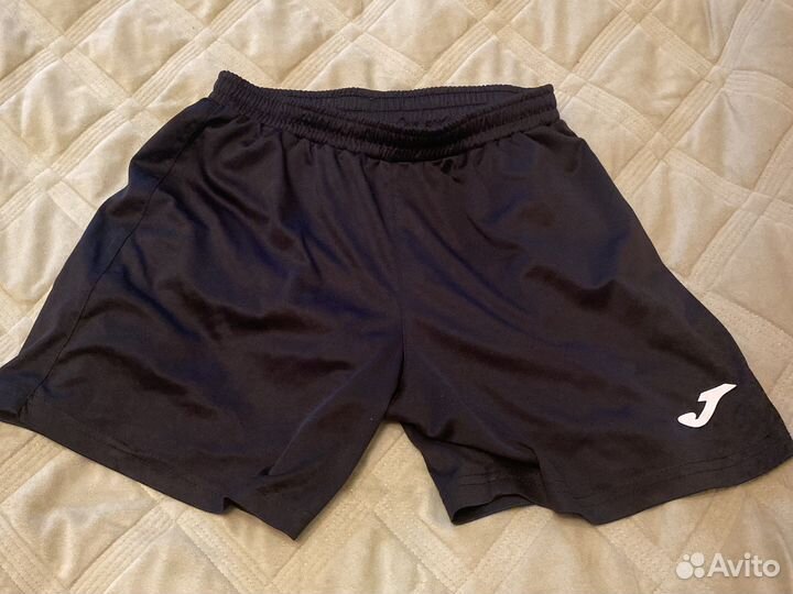 Футбольные шорты