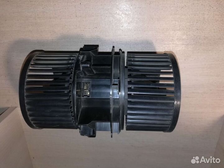 Моторчик на печку RenaultFluence