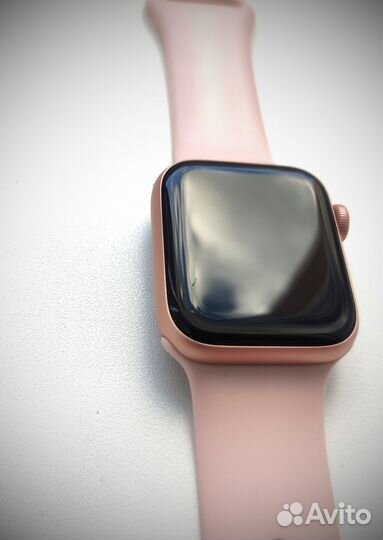 Apple Watch SE 40mm Gold