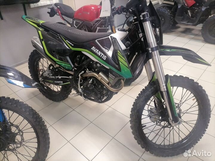 Avantis A7 NEW Lite black-green 172FMM