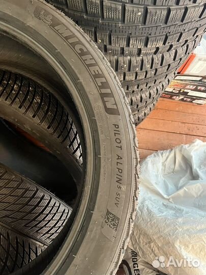 Michelin Pilot Alpin 5 SUV 285/40 R23