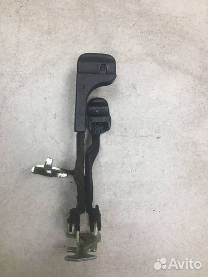 Ручка открывания лючка бензобака и капота