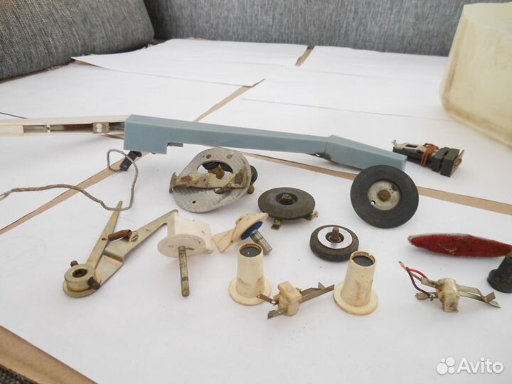 Запчасти от лампового проигрывателя пластинок 50х