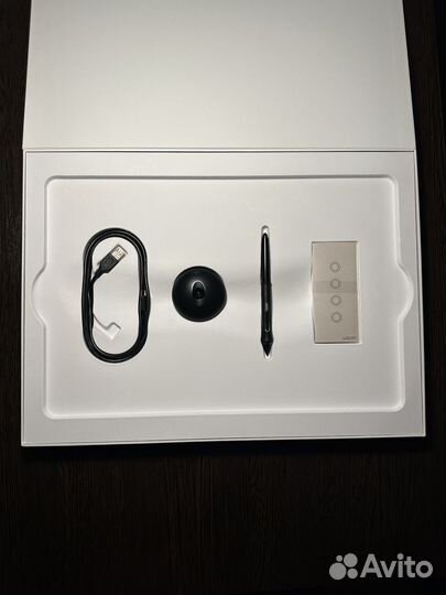 Графический планшет Wacom Intuos Pro Large PTH-860