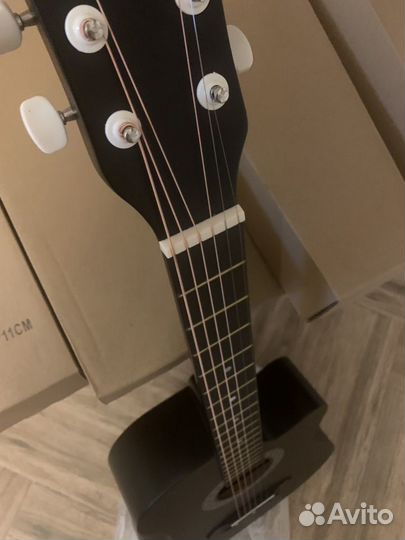 Гитара акустическая
