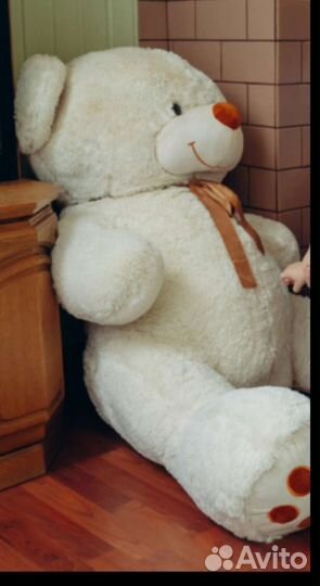 Плюшевый медведь огромный