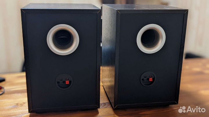 Акустические колонки Microlab Pro 2