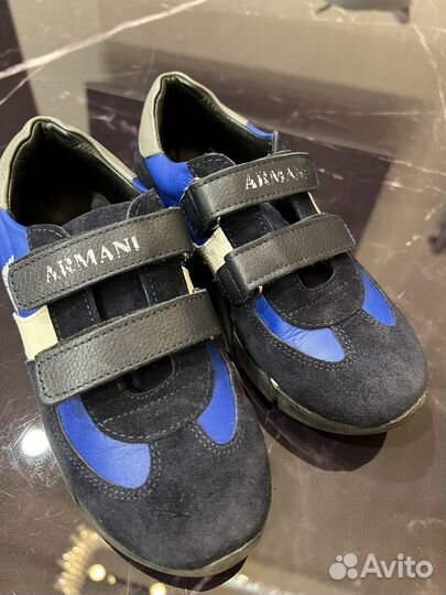 Продаю кросовки