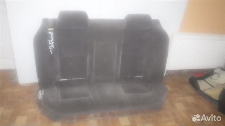 Сиденье заднее (диван) Nissan Maxima (A32) 1994-1