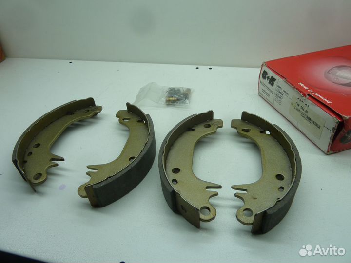 Citroen AX/Saxo,Peugeot 106/205/309 Колодки Задние