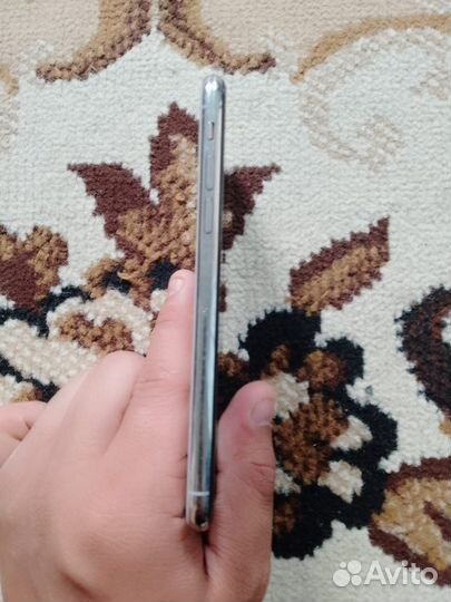 Телефон iPhone х