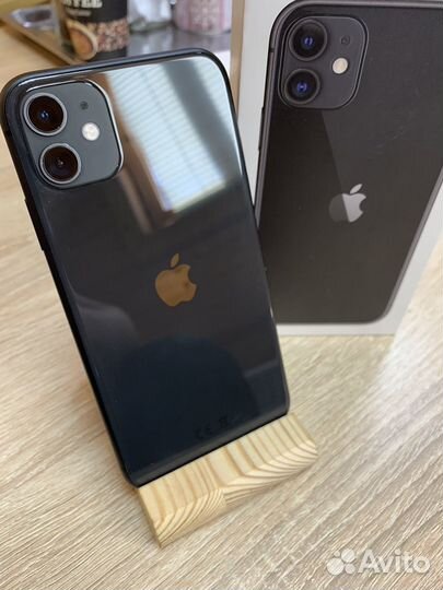 iPhone 11, 64 ГБ