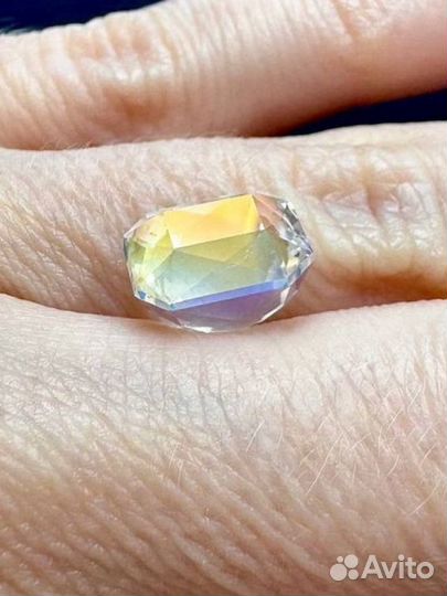 Радужный лунный камень 3,35 ct Мадагаскар