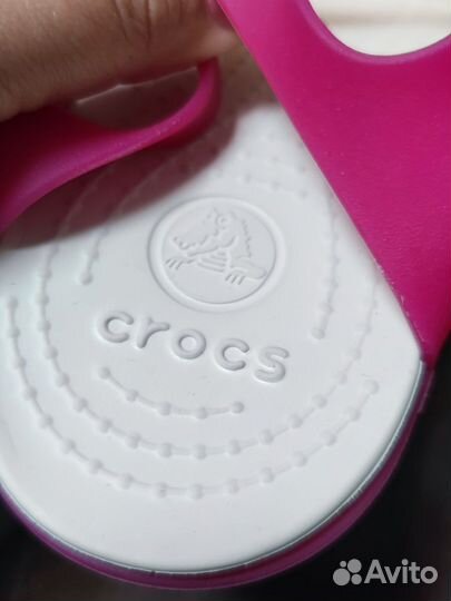 Crocs сандалии w8