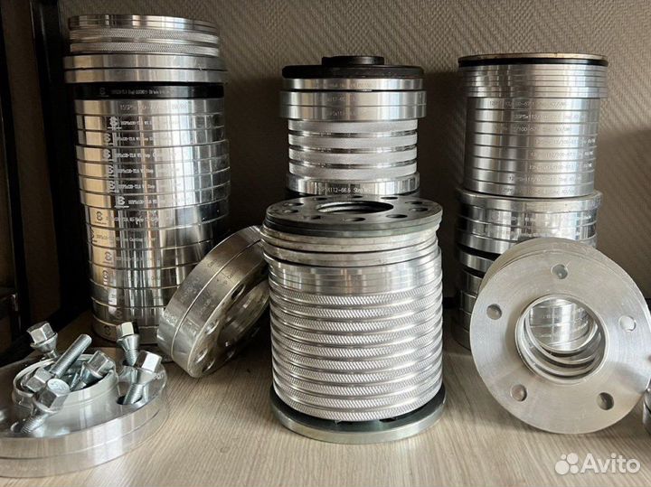 Колесные проставки и болты/колесный крепеж