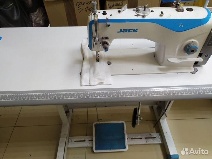 Швейная машина jack
