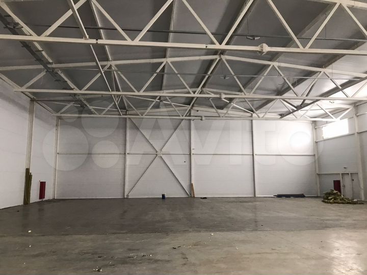 Склад с пандусом 1000 м2 + офис 170 м2