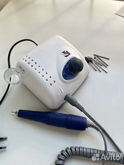 Маникюрный аппарат Strong в отличном состоянии