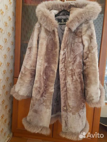 Шуба мутоновая с капюшоном