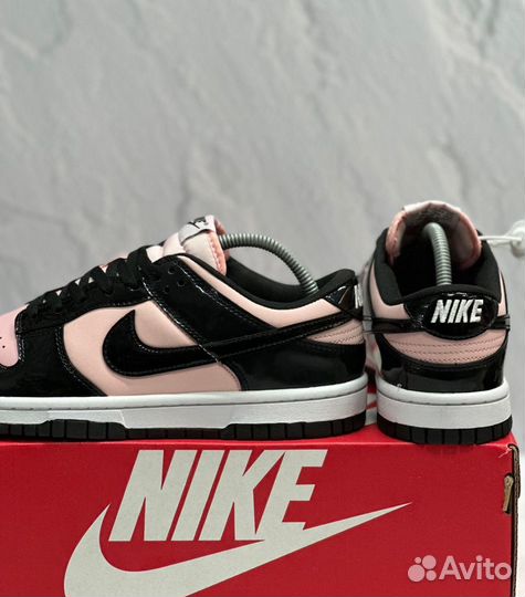 Кроссовки женские Nike Dunk Low ESS pink/ black