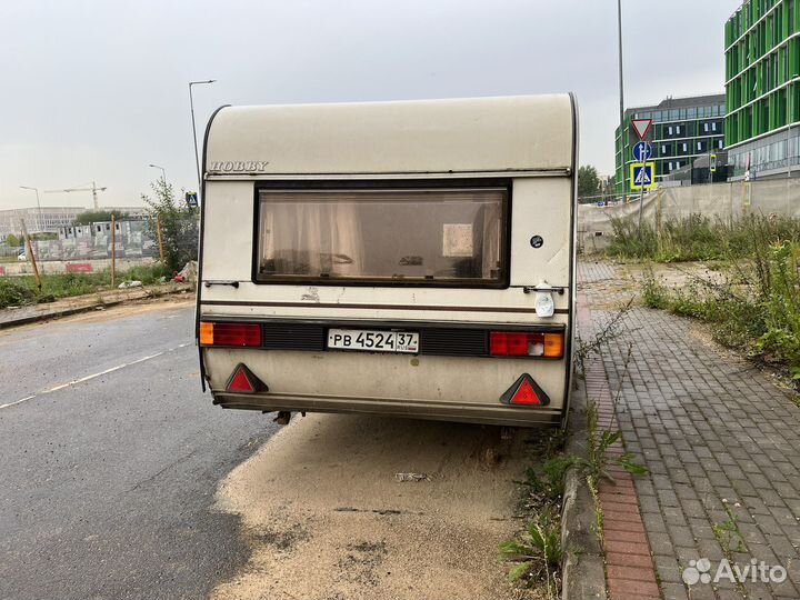 Прицеп-дача дом на колесах hobby Prestige