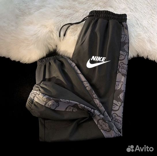 Спортивные штаны nike