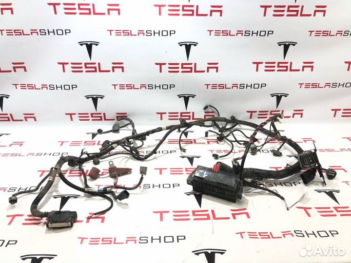 Электропроводка передняя подкапотная Tesla Model S