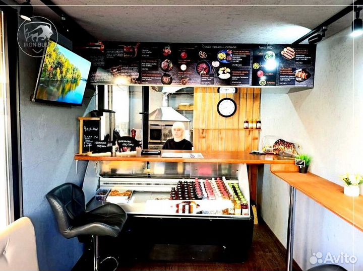 Кафе из морского контейнера