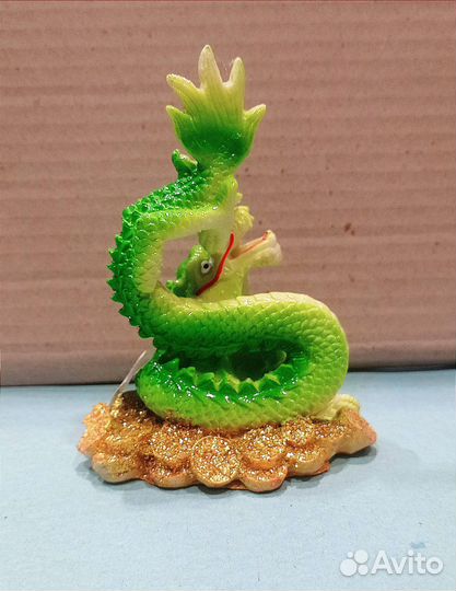 Дракон фигурка