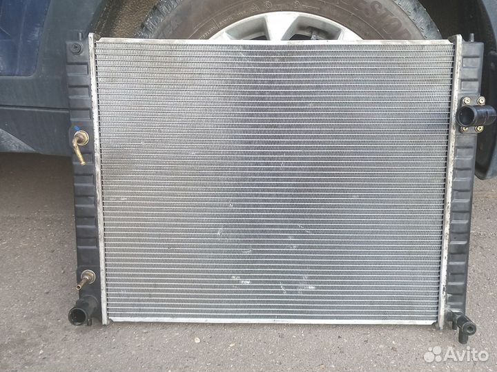 Радиатор охлаждения infiniti fx35