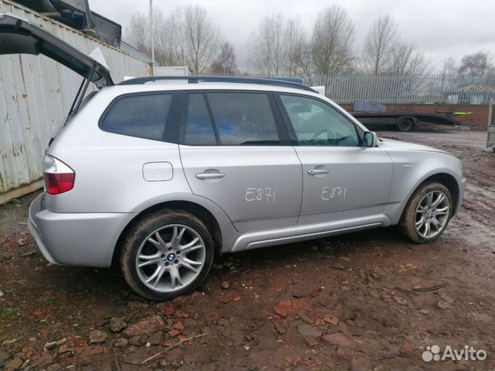 Стекло задней правой двери BMW X3 E83