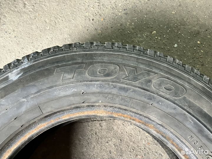 Toyo 215/75 r16c