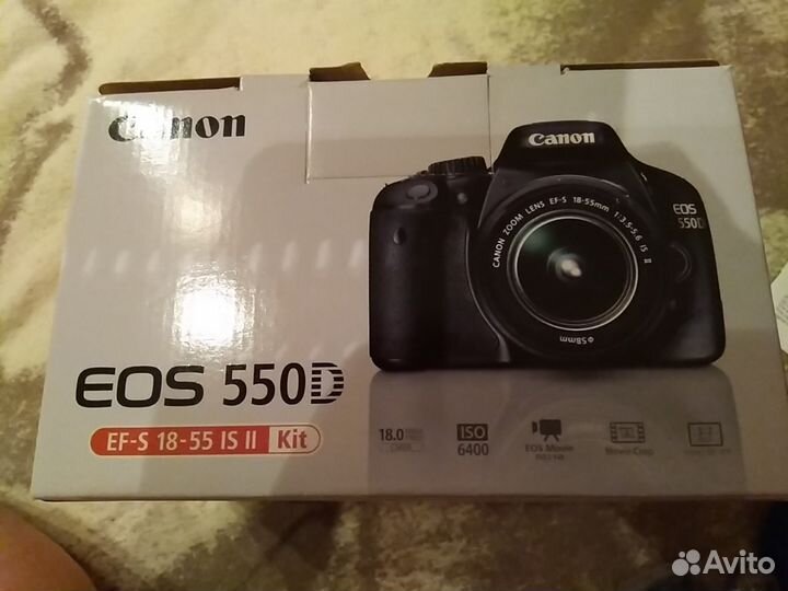 Фотоаппарат новый canon EOS550D с сумкой и устойст