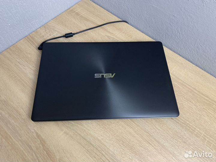 Ноутбук asus: i3/ssd/для работы и учёбы/ надёжный