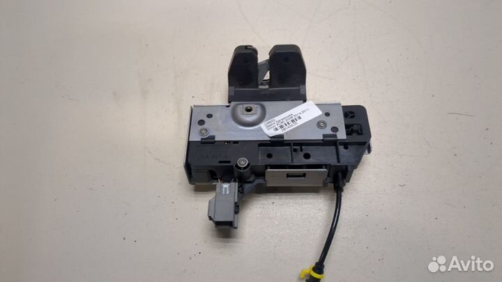 Замок багажника Volvo XC90