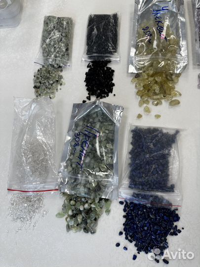 Ракушки, натуральные камни, песок, декор