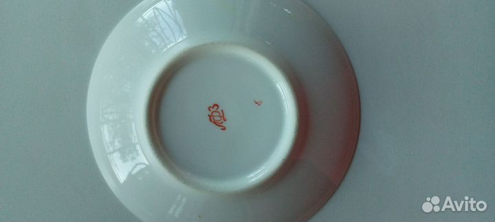 Тарелки фарфор СССР 13см.в отличном состоянии лфз