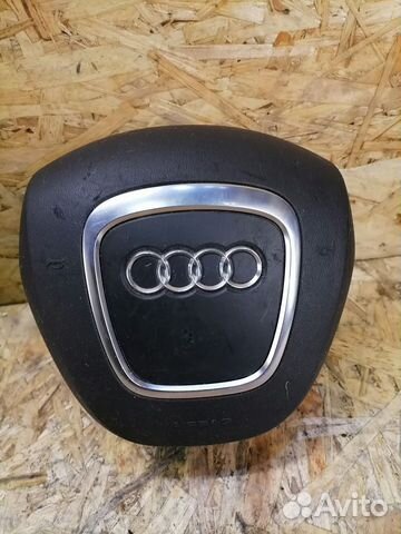 Подушка безопасности водителя Audi A4 B8