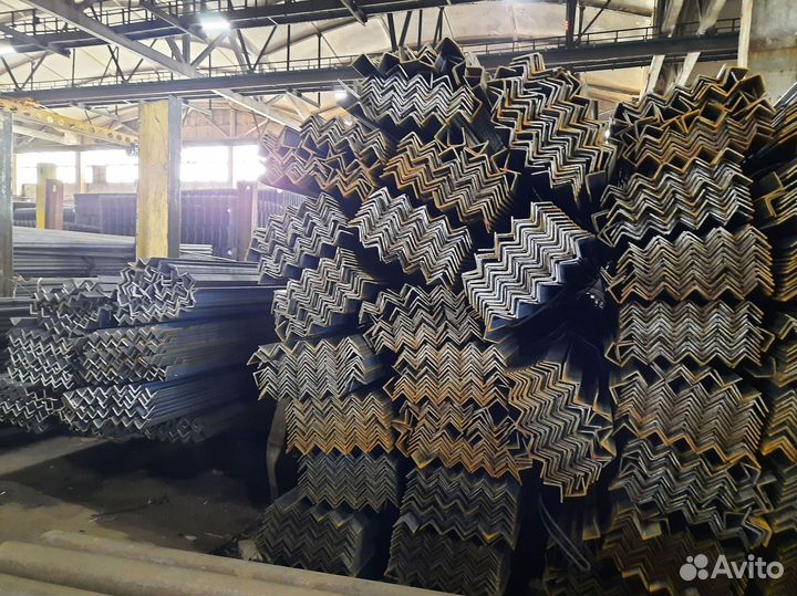 Уголок металлический 32х32х3 длина 6м Ст3