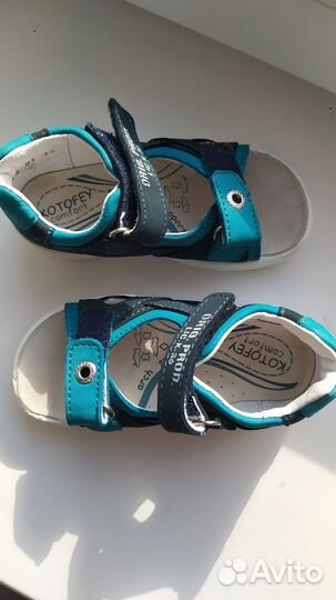 Сандали на мальчика 23