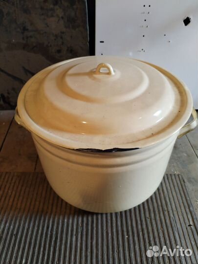 Эмалированный таз